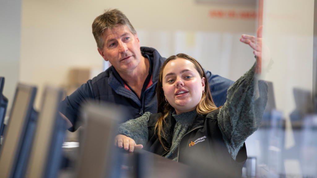 CSM helping a customer